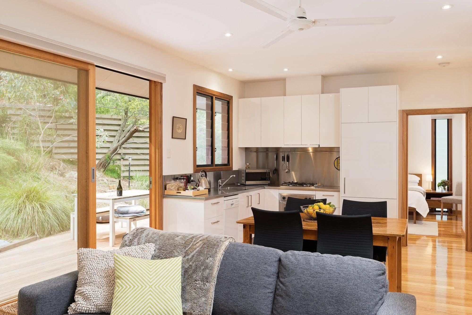 Cladich Pavilions Bed And Breakfast Aldgate Экстерьер фото